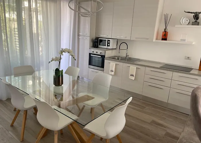 Le Village Tropezien 아파트 리도 디 예솔로